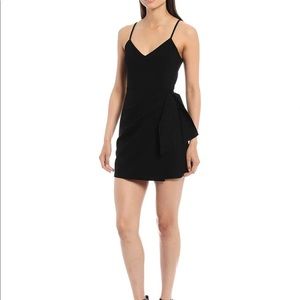 NWT Whisper V-Neck Envelope Hem Sleeveless Tie Waist Detail Mini Dress